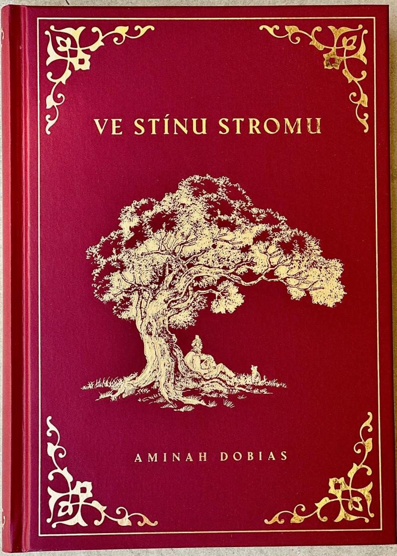 VE STÍNU STROMU